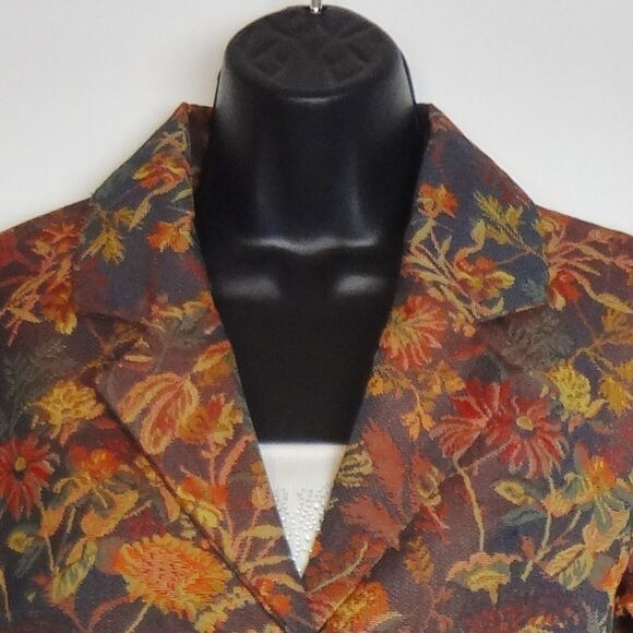 Coldwater Creek Women's Tapestry Button Down Jacket Fall Colors Jacket Size 10 - Picture 5 of 6
